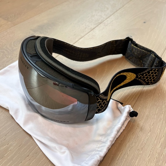 Oakley Flight Deck M Goggles - Picture 5 of 6